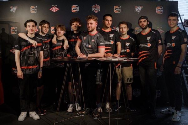  Virtus.pro и Forze приняли участие в кибердне на Winliner в честь 100-летия «Спартака» 