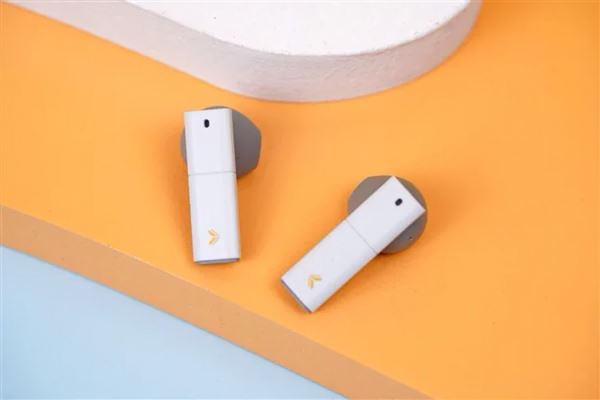 Meizu анонсировала полностью беспроводные наушники с уникальным дизайном 
