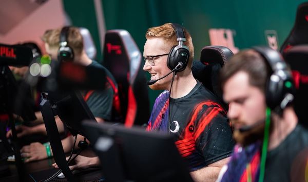 Pinnacle Cup Championship 2022: где посмотреть турнир по CS:GO на русском языке