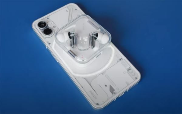 Смартфон Nothing Phone (1) получит уникальные функции на основе тыльной подсветки 